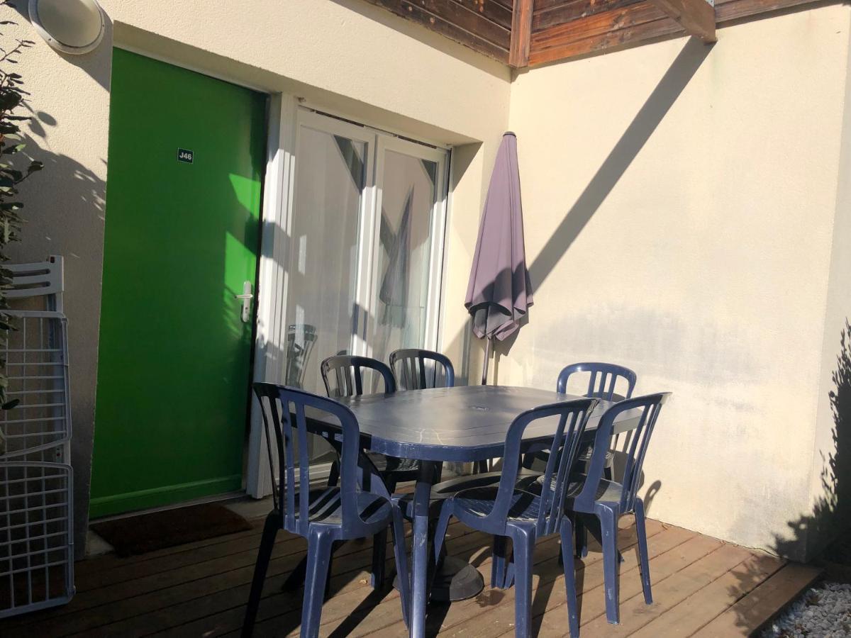 3 étoiles - Aureilhan bord du lac Exterior foto